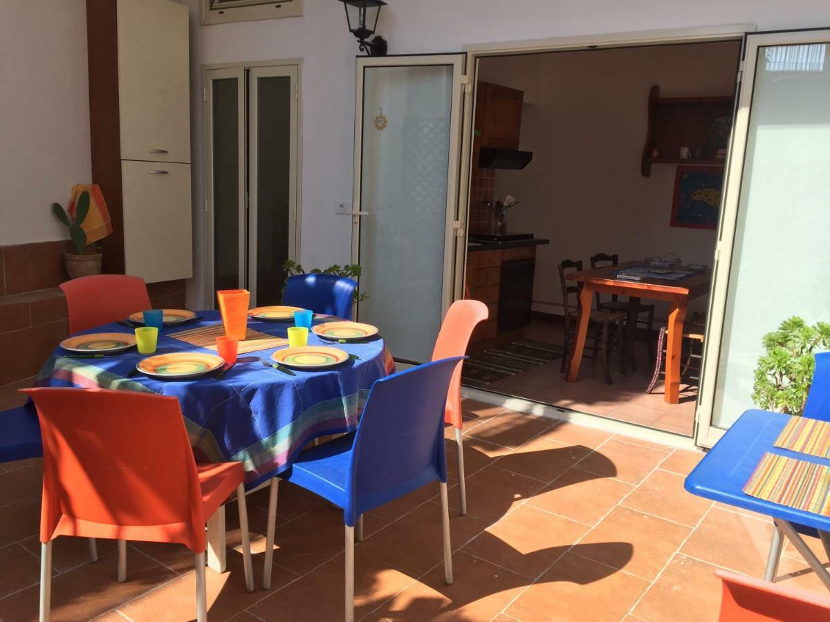 Casa Felice Nel Centro Storico, Ascensore E Terrazzo Catânia Exterior foto