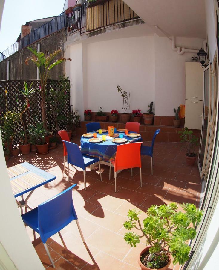 Casa Felice Nel Centro Storico, Ascensore E Terrazzo Catânia Exterior foto